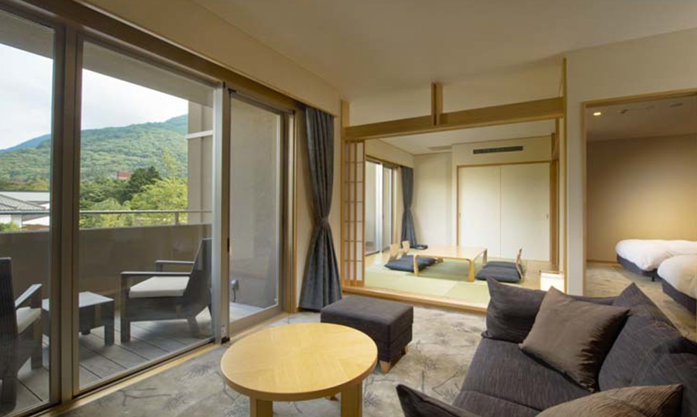 温泉内風呂付和洋室（5名定員）