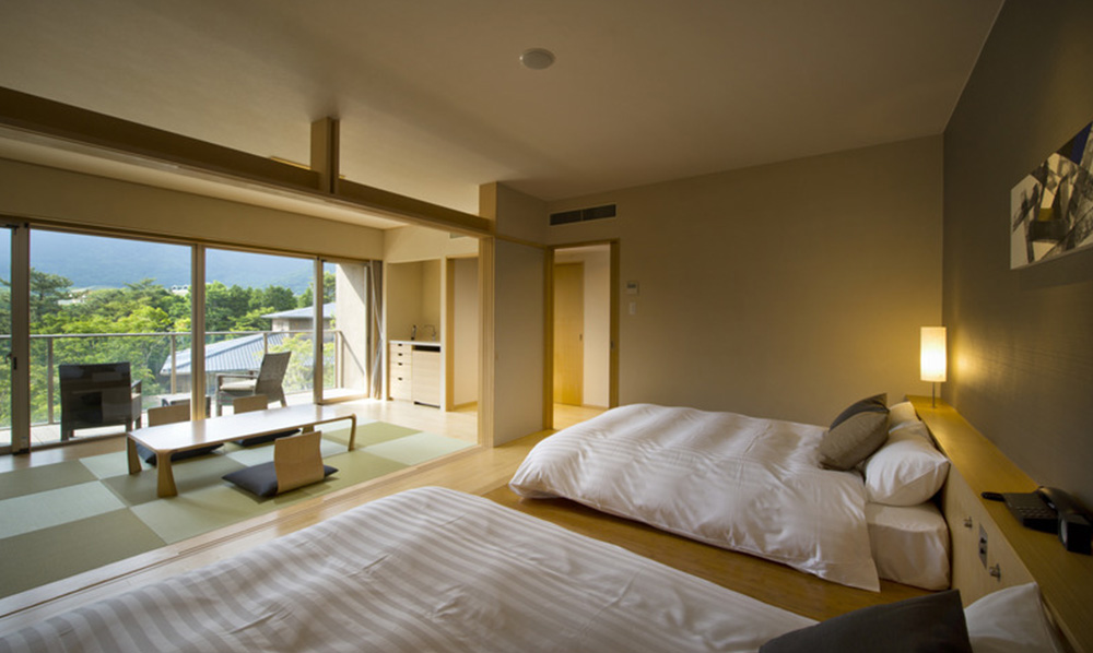 温泉内風呂付和洋室（5名定員）